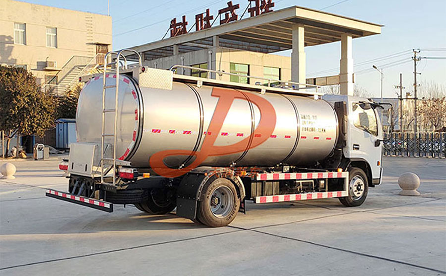 <a href=http://www.xdqj.com/ target=_blank class=infotextkey>牛奶运输车</a>