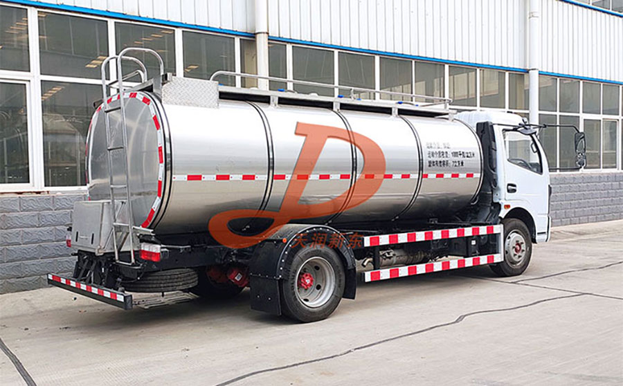 <a href=http://bjxcdq.com/product/xiannaiche/ target=_blank class=infotextkey>鮮奶運(yùn)輸車(chē)</a>