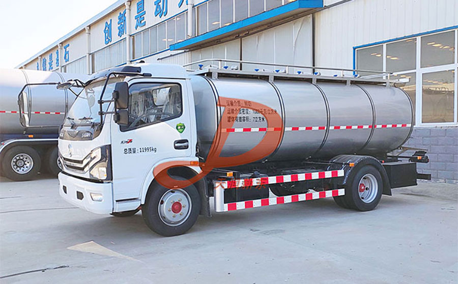 <a href=http://bjxcdq.com/product/xiannaiche/ target=_blank class=infotextkey>鮮奶運(yùn)輸車(chē)</a>