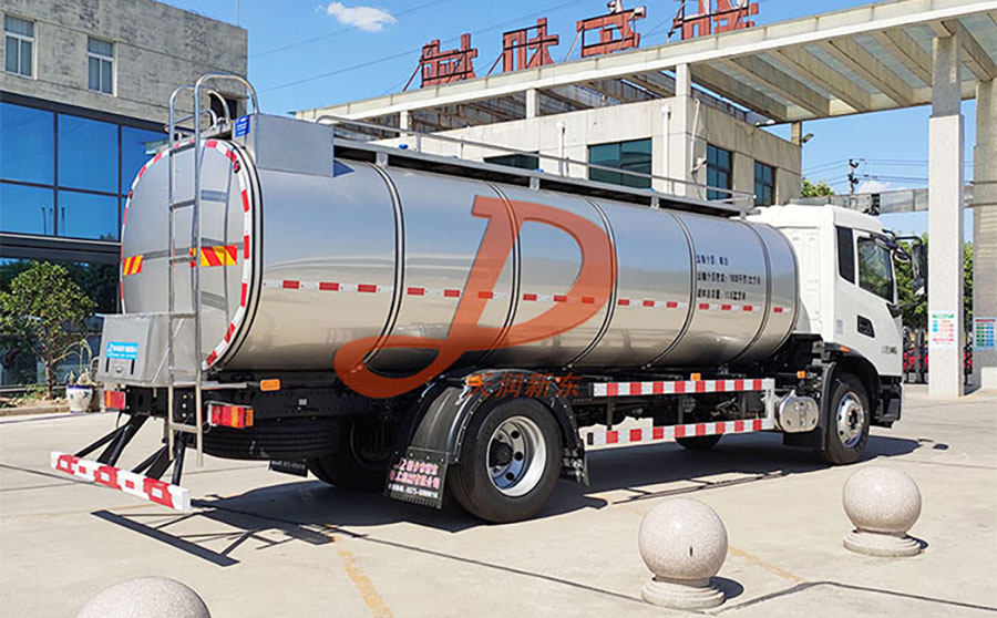 <a href=http://www.diodosae.com/ target=_blank class=infotextkey>牛奶運(yùn)輸車(chē)</a>