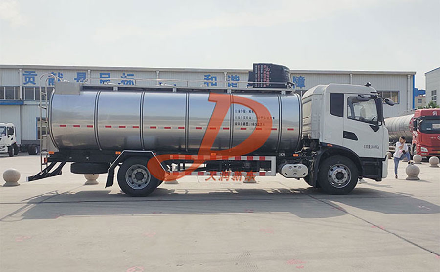 <a href=http://www.xdqj.com/ target=_blank class=infotextkey>牛奶运输车</a>