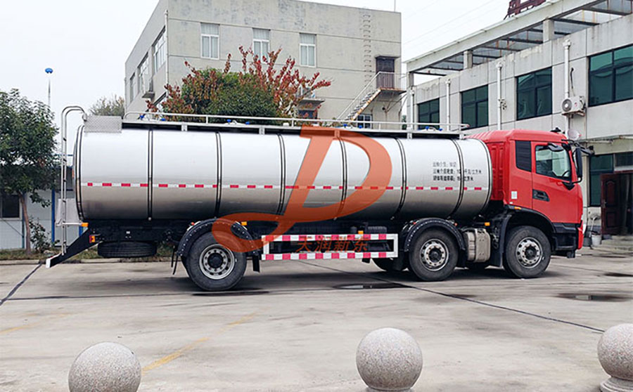 <a href=http://www.xdqj.com/ target=_blank class=infotextkey>牛奶运输车</a>