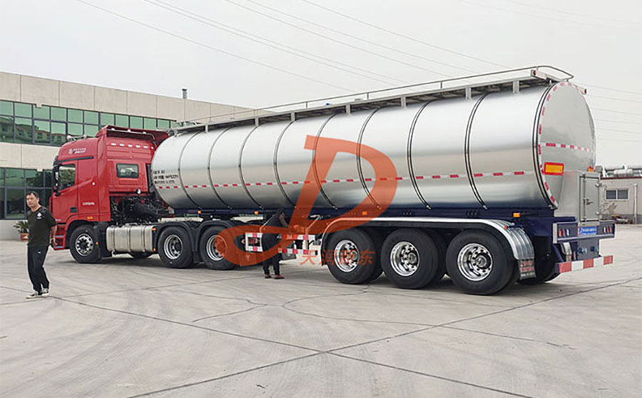 <a href=http://taaxgd.cn/product/xiannaiche/ target=_blank class=infotextkey>鮮奶運(yùn)輸車</a>