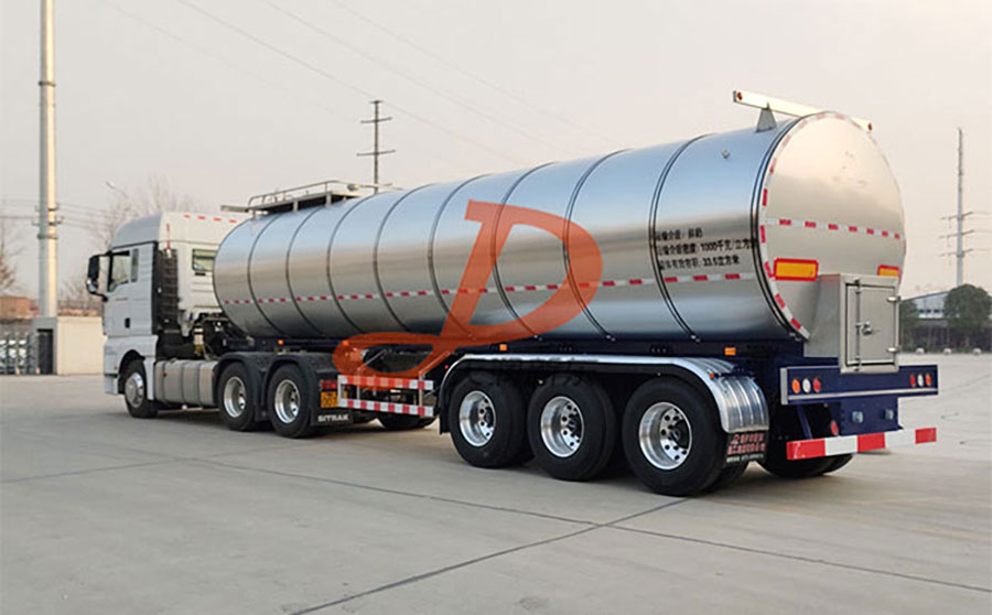 <a href=http://taaxgd.cn/product/xiannaiche/ target=_blank class=infotextkey>鮮奶運(yùn)輸車</a>