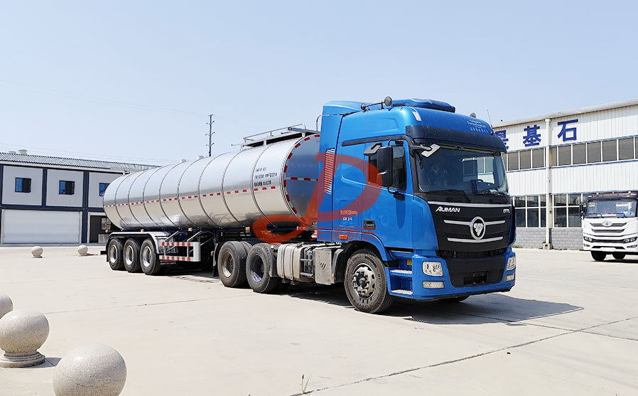 <a href=http://www.diodosae.com/product/xiannaiche/ target=_blank class=infotextkey>鮮奶運(yùn)輸車(chē)</a>