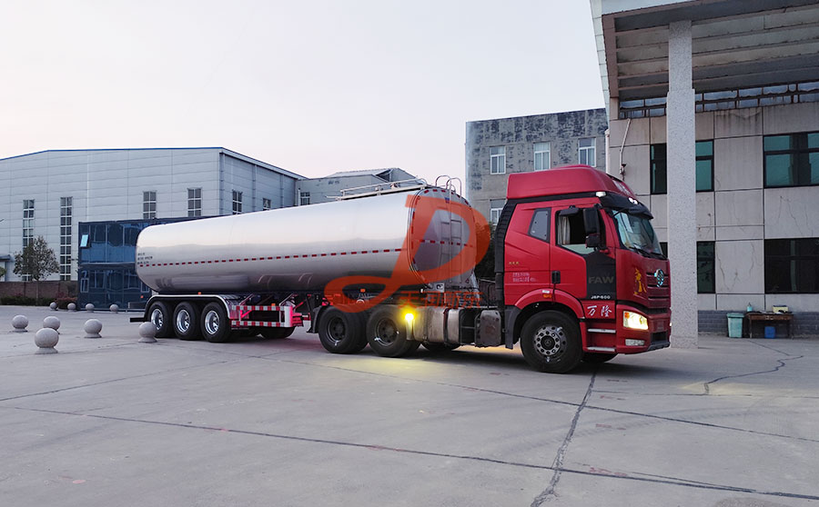 <a href=http://www.diodosae.com/product/xiannaiche/ target=_blank class=infotextkey>鮮奶運輸車</a>