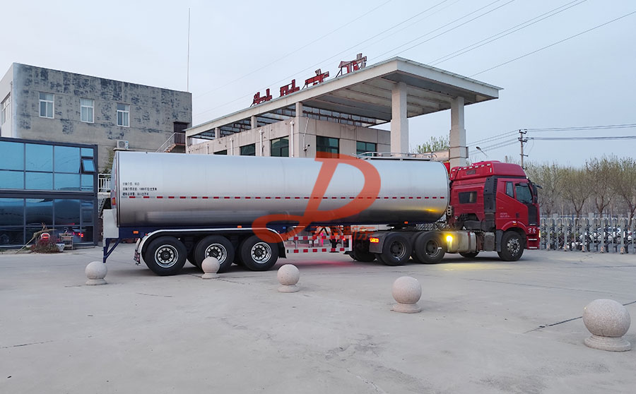 <a href=http://www.diodosae.com/product/xiannaiche/ target=_blank class=infotextkey>鮮奶運輸車</a>