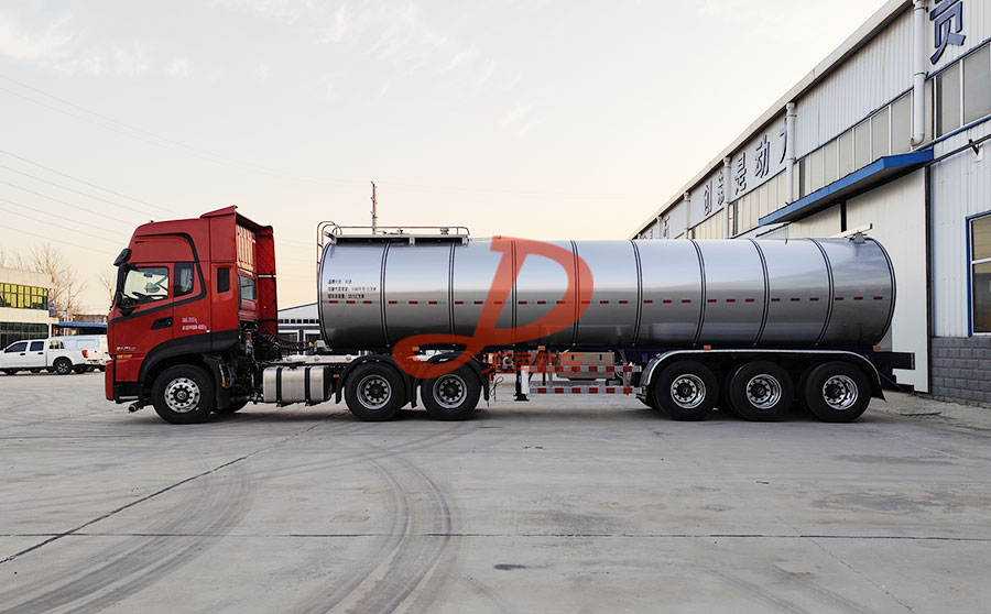 <a href=http://www.quchm.com.cn/product/xiannaiche/ target=_blank class=infotextkey>鮮奶運輸車</a>