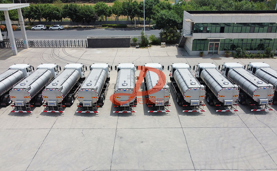 <a href=http://www.quchm.com.cn/ target=_blank class=infotextkey>牛奶運輸車</a>
