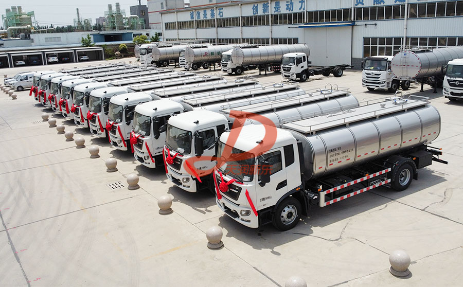 <a href=http://www.kuai18.com/ target=_blank class=infotextkey>牛奶運輸車</a>
