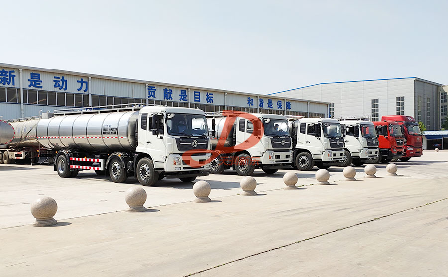 <a href=http://www.kuai18.com/ target=_blank class=infotextkey>牛奶運輸車</a>