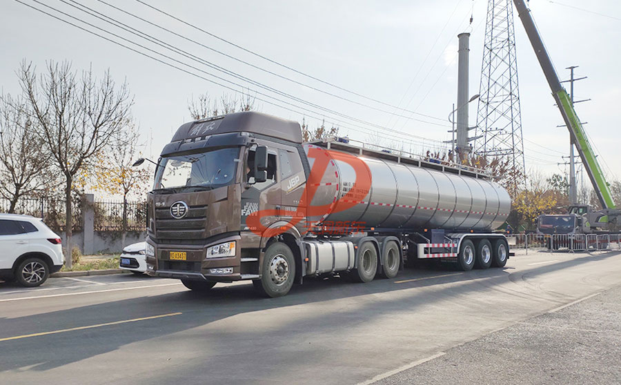 淀粉乳运输车