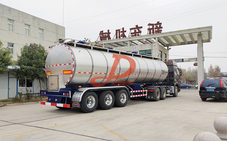 淀粉乳运输车