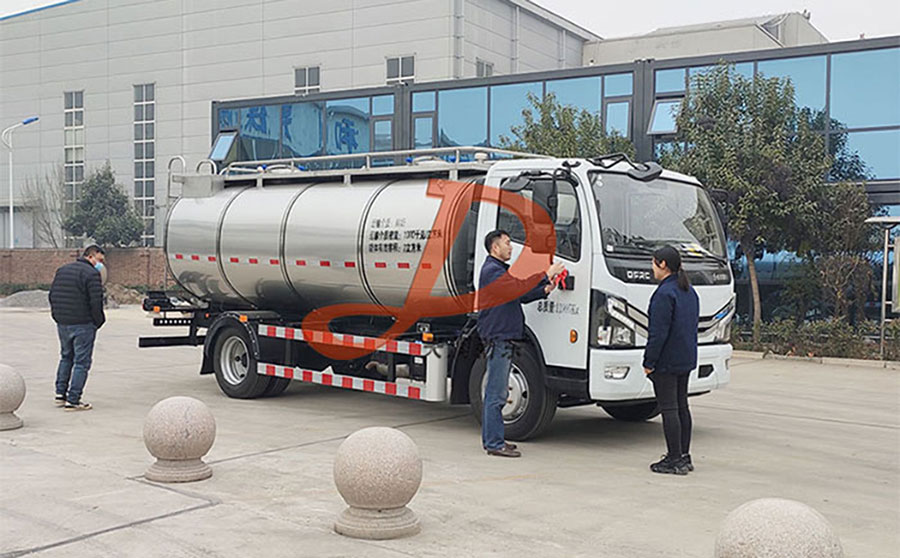 <a href=http://bjxcdq.com/ target=_blank class=infotextkey>牛奶運(yùn)輸車</a>