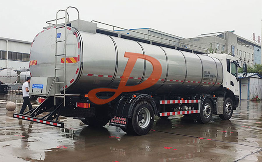 <a href=http://www.xdqj.com/ target=_blank class=infotextkey>牛奶运输车</a>