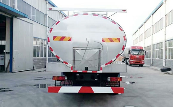 25吨鲜奶运输车