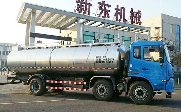 16噸奶罐運(yùn)輸車