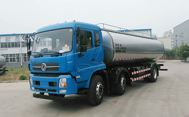 新东机械16吨鲜奶车今日正式发往河南洛阳