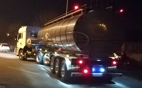 33吨牛奶运输专用车