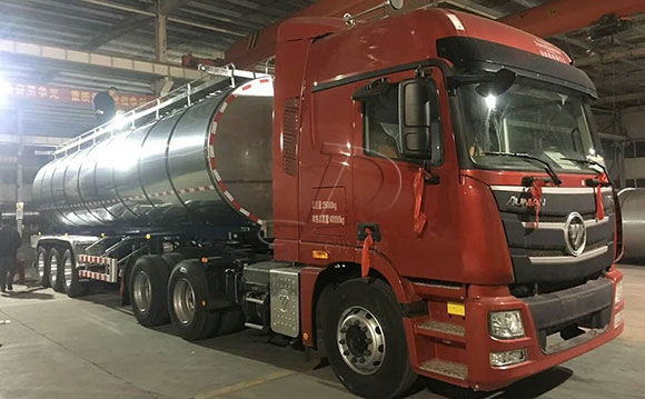 34吨鲜奶运输专用车