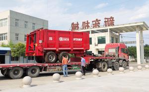 天津客户订购的15立方进口牵引式抛粪车发货现场
