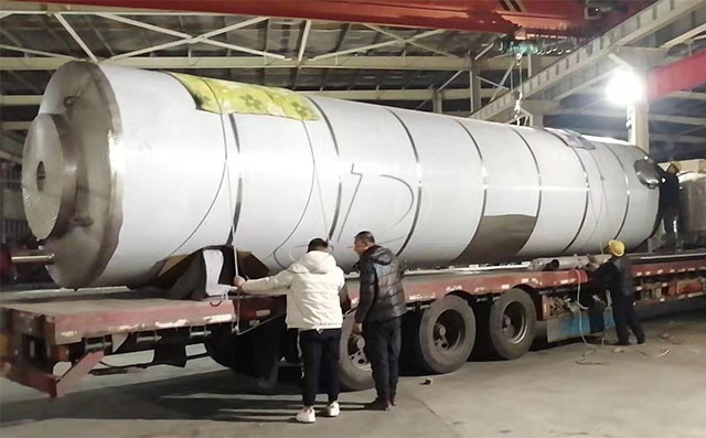 内蒙古30吨大型保温室外奶仓连夜发货