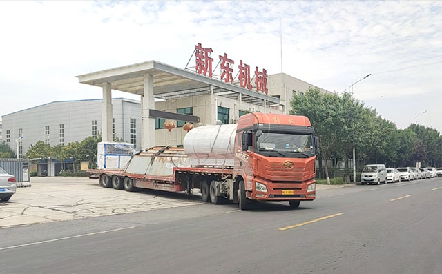 天润新东10吨不锈钢牛奶制冷罐发往陕西