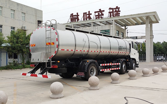 东风国五18吨鲜牛奶运输罐车