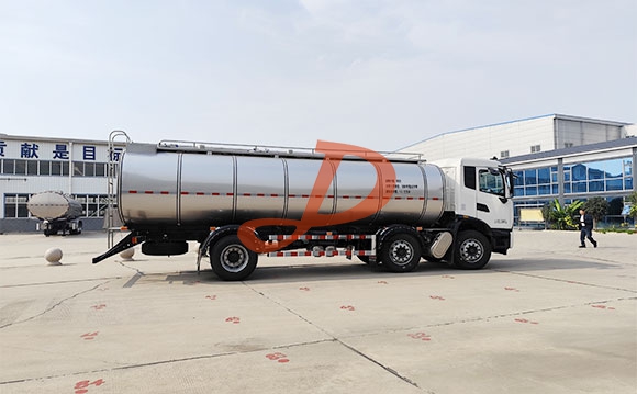 鲜奶运输车
