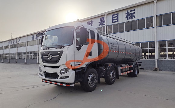 鲜奶运输车