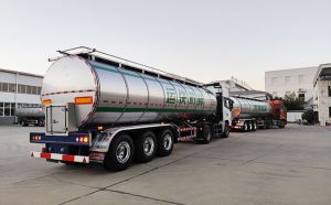 再走两台！34方半挂鲜奶运输车直发河北