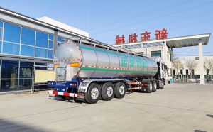 鲜奶运输车再走一台！还是35立方半挂奶罐车！