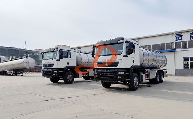 非洲客户订购的2台20立方鲜奶运输车准备交付