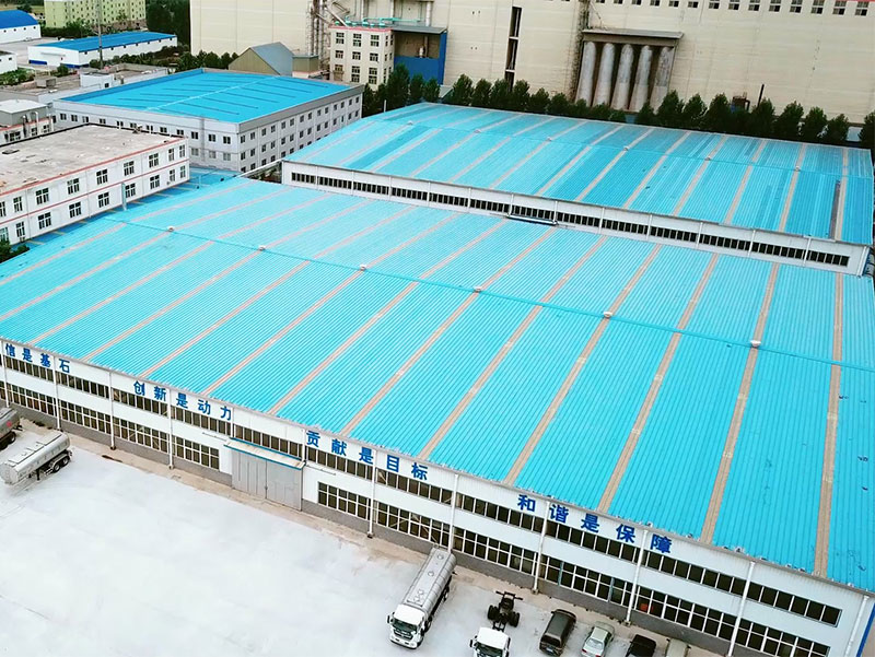 新乡市新东机械鲜奶运输车生产基地